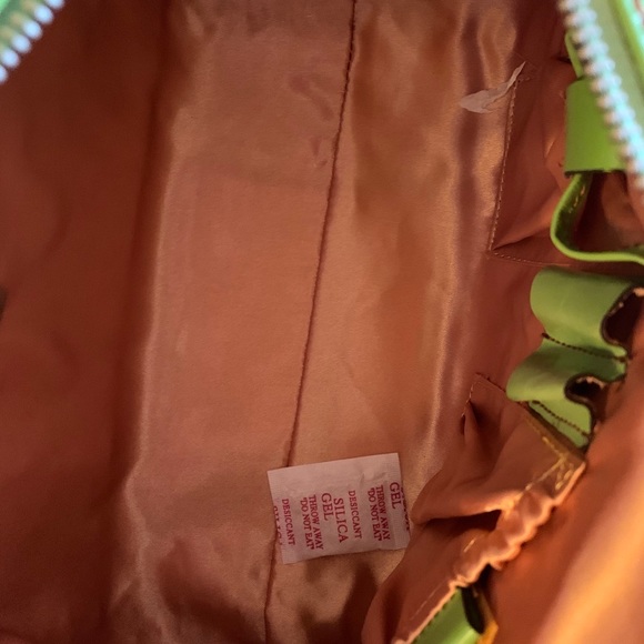 Apple Green Leather Handbag - Picture 3 of 6